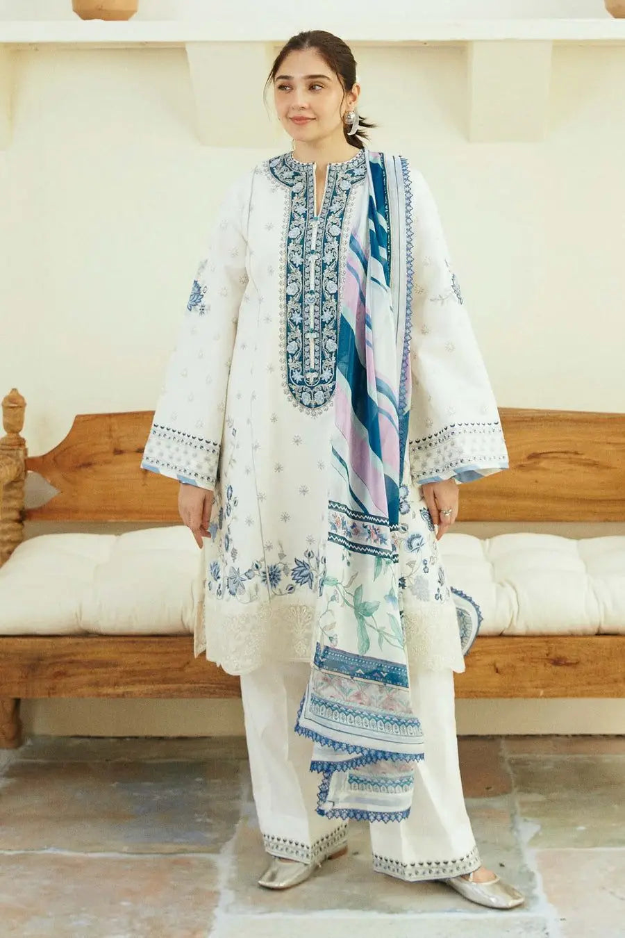 3 Pcs Women's Unstitched Embroidered Suit