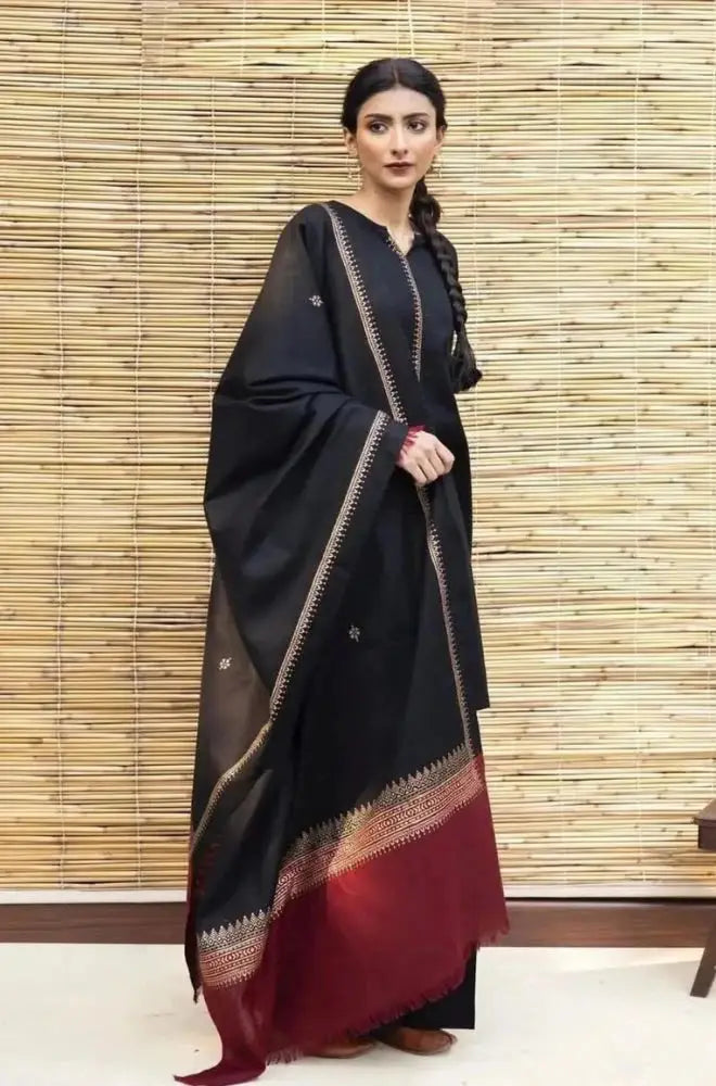 3 Pcs Women's Unstitched Embroidered Suit