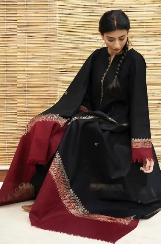3 Pcs Women's Unstitched Embroidered Suit