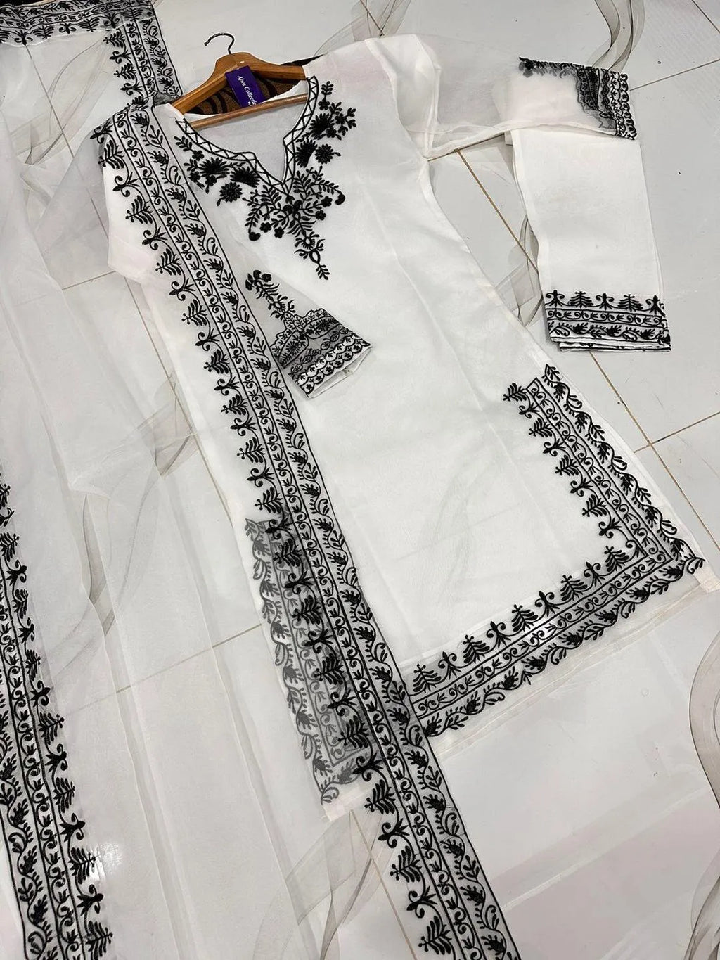 White Organza Embroidered 3Pcs Women Suit