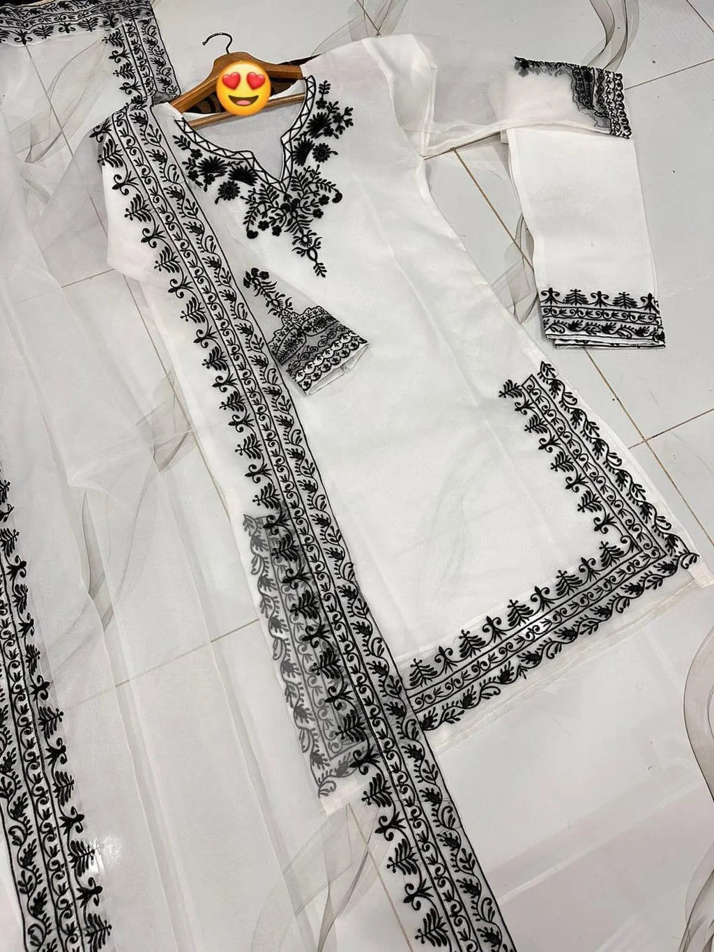 White Embroidered 3Pcs Organza Set with Border Dupatta