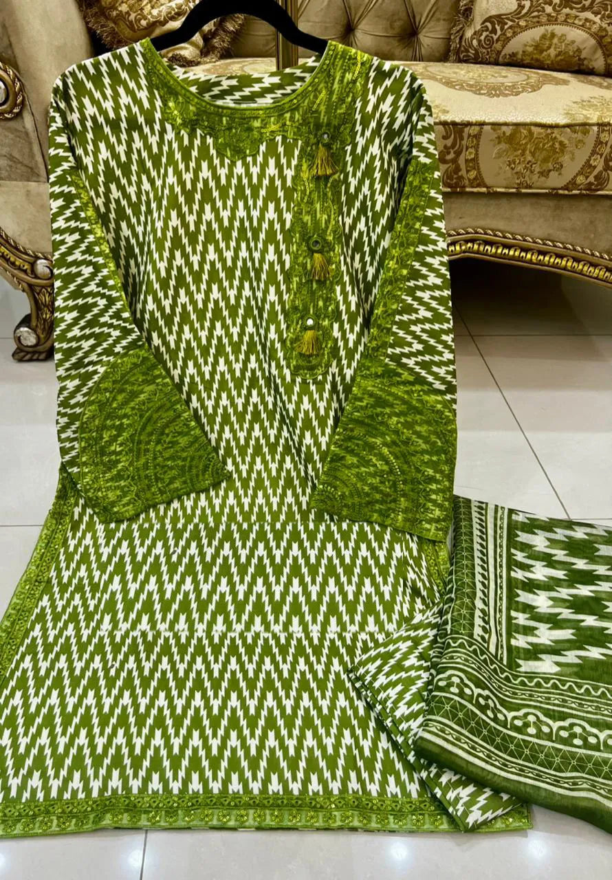 3 Pcs Women's Stitched Lawn Printed Suit - Green
