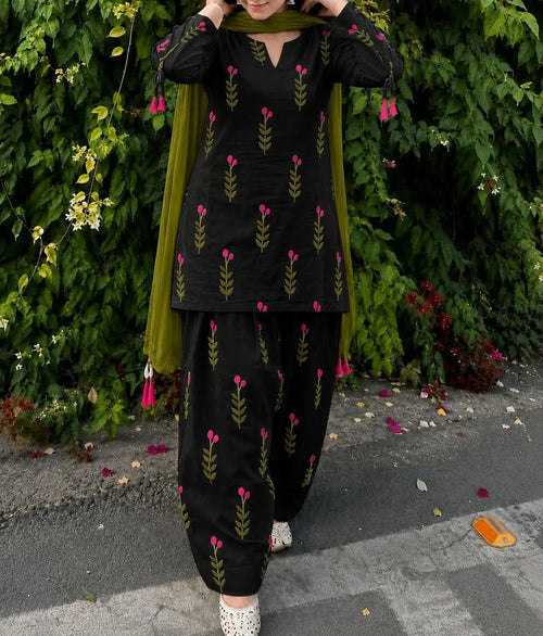 3 Pcs Women's Stitched Lawn Digital Print Suit