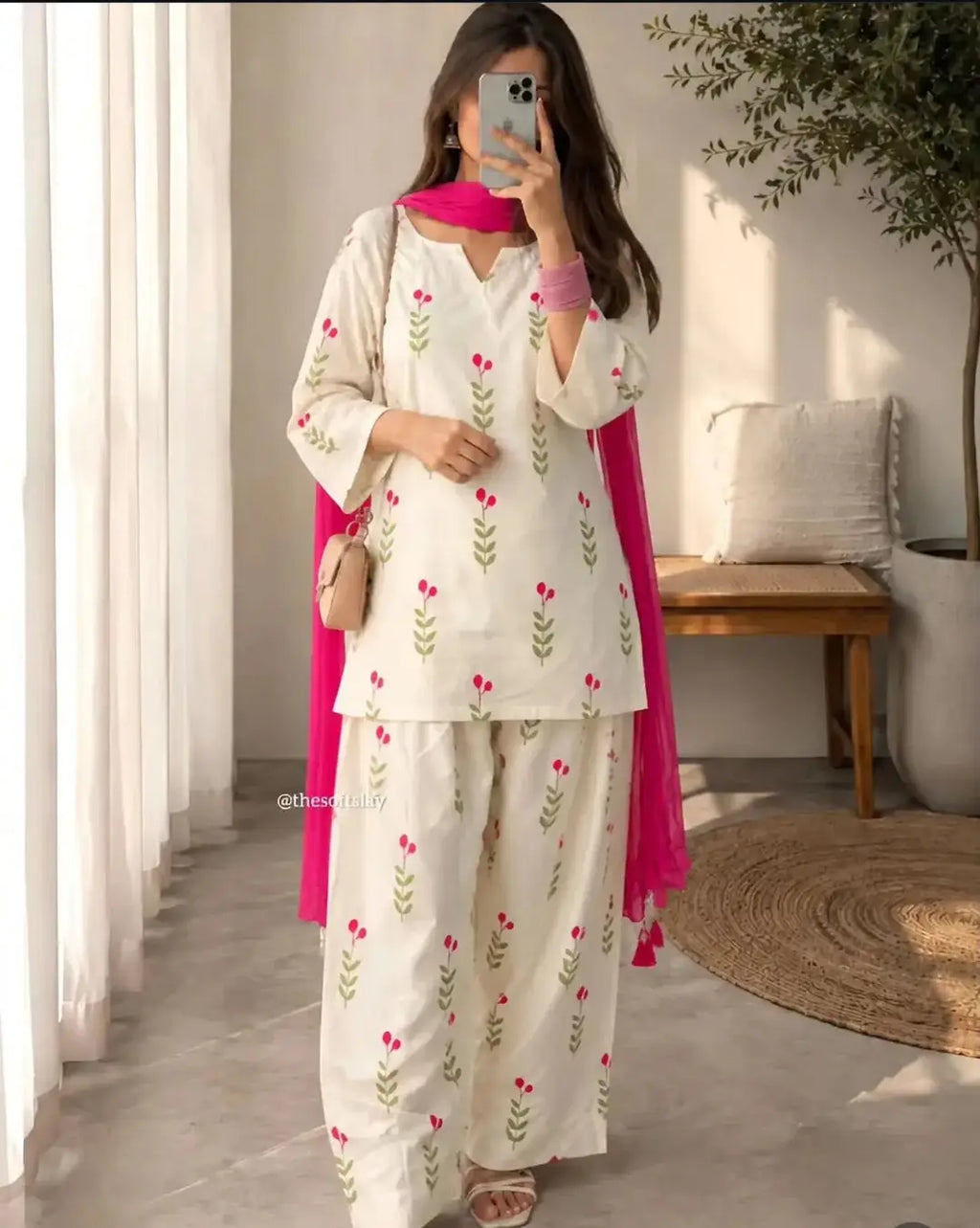 3 Pcs Women's Stitched Lawn Digital Print Suit