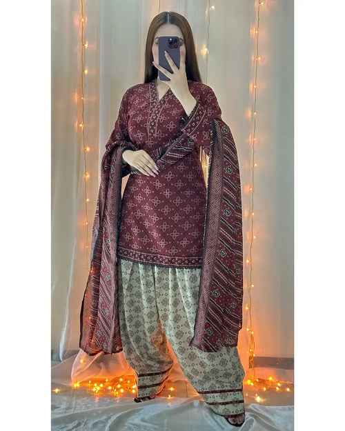 Stylish Women's Stitched Suit – 3 Pcs Digital Print in Maroon