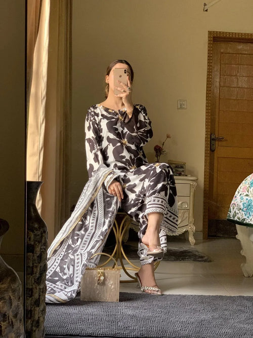 Black & White Printed Kurta Set with Shawl for Women