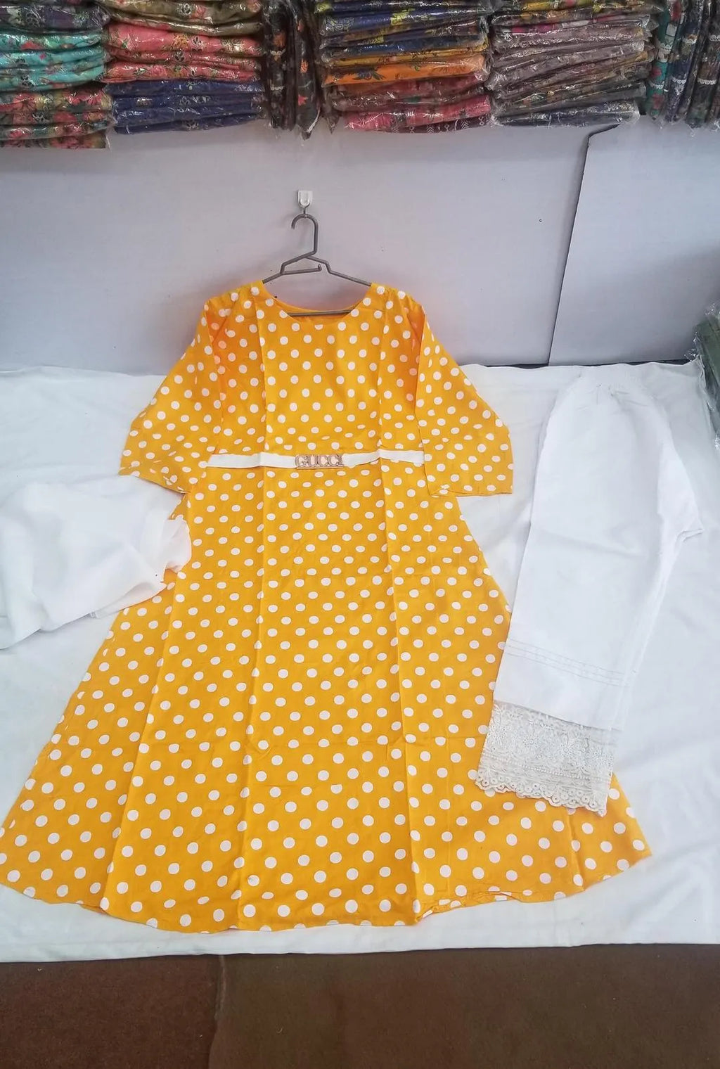 Women Yellow Polka Dot Kurta Set with White Dupatta