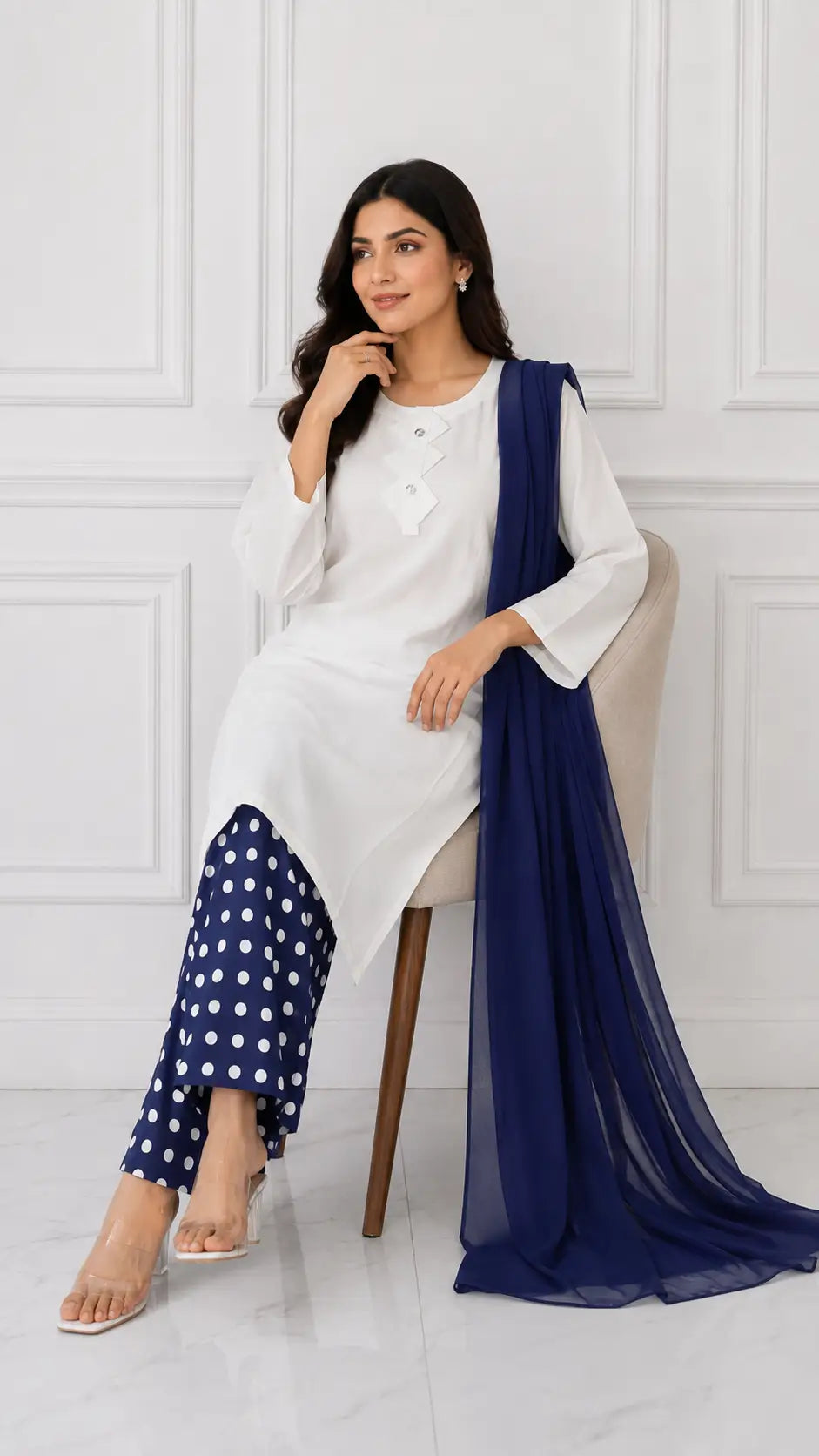 3 Pcs Women's Stitched Cotton Lawn Printed Suit