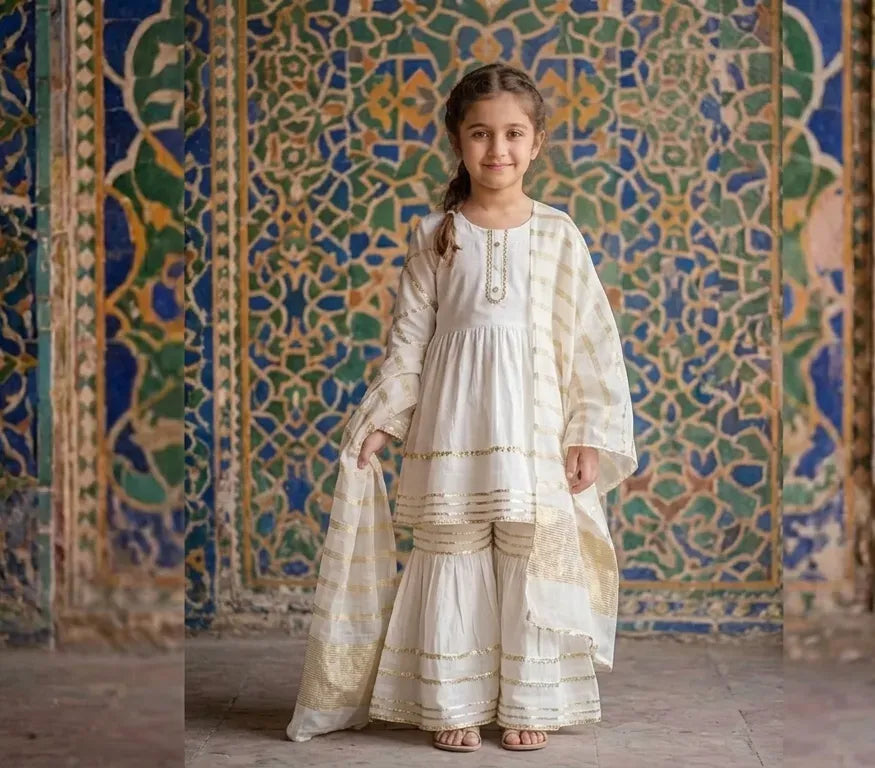 Girls White Embroidered Lawn Kurta Set 3 Pcs