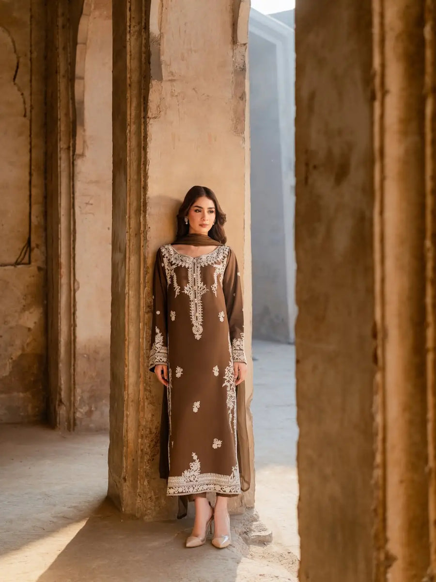 3 Pcs Women's Stitched Linen Embroidered Suit
