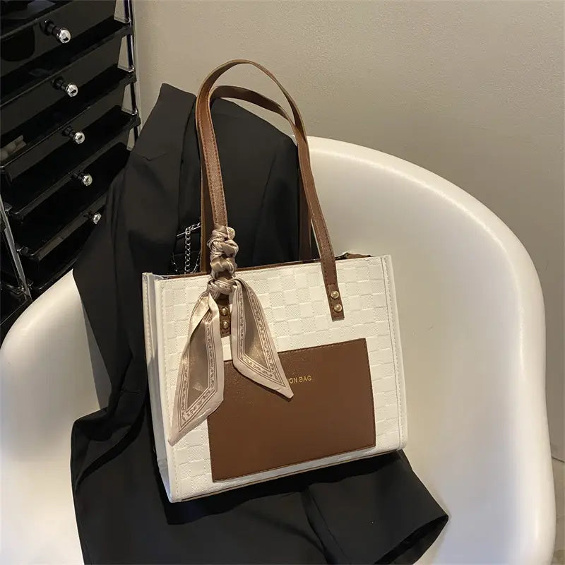 Silk Scarf Decorative Elegant Commuter Bag for Women 2022 Autumn and Winter New Style This Year's Popular Foreign Style Shoulder Tote Bag